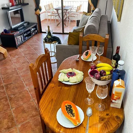 Panorama Old City Ocean View Apartment דירה *