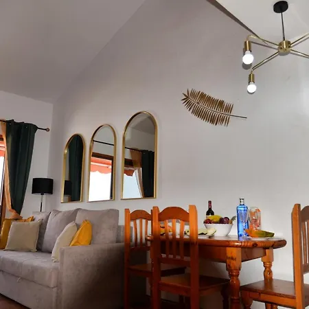 Апартаменты Panorama Old City Ocean View Apartment