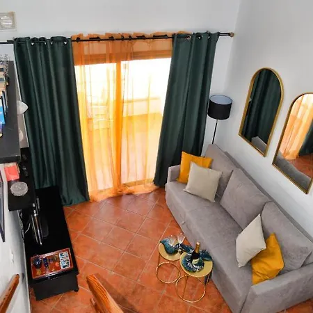 Апартаменты Panorama Old City Ocean View Apartment Лос Кристианос
